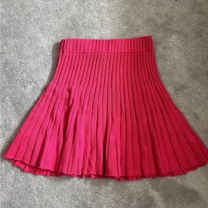HOT PINK KNIT SKIRT